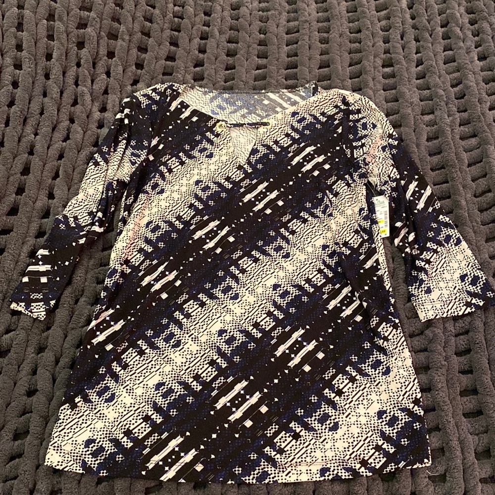 Woman’s Stein Mart top